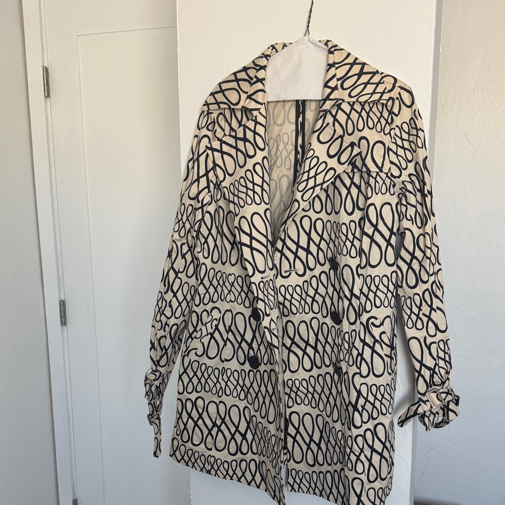 Vertigo Paris Beige and Navy Patterned Jacket